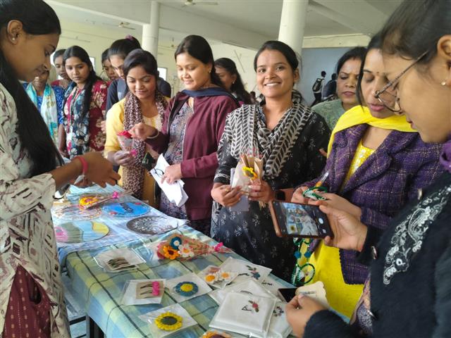  ' कौशल विकास केंद्र ' का शुभारंभ-Shahid Durwasa Nishad Government College Arjunda District Balod, C.G.